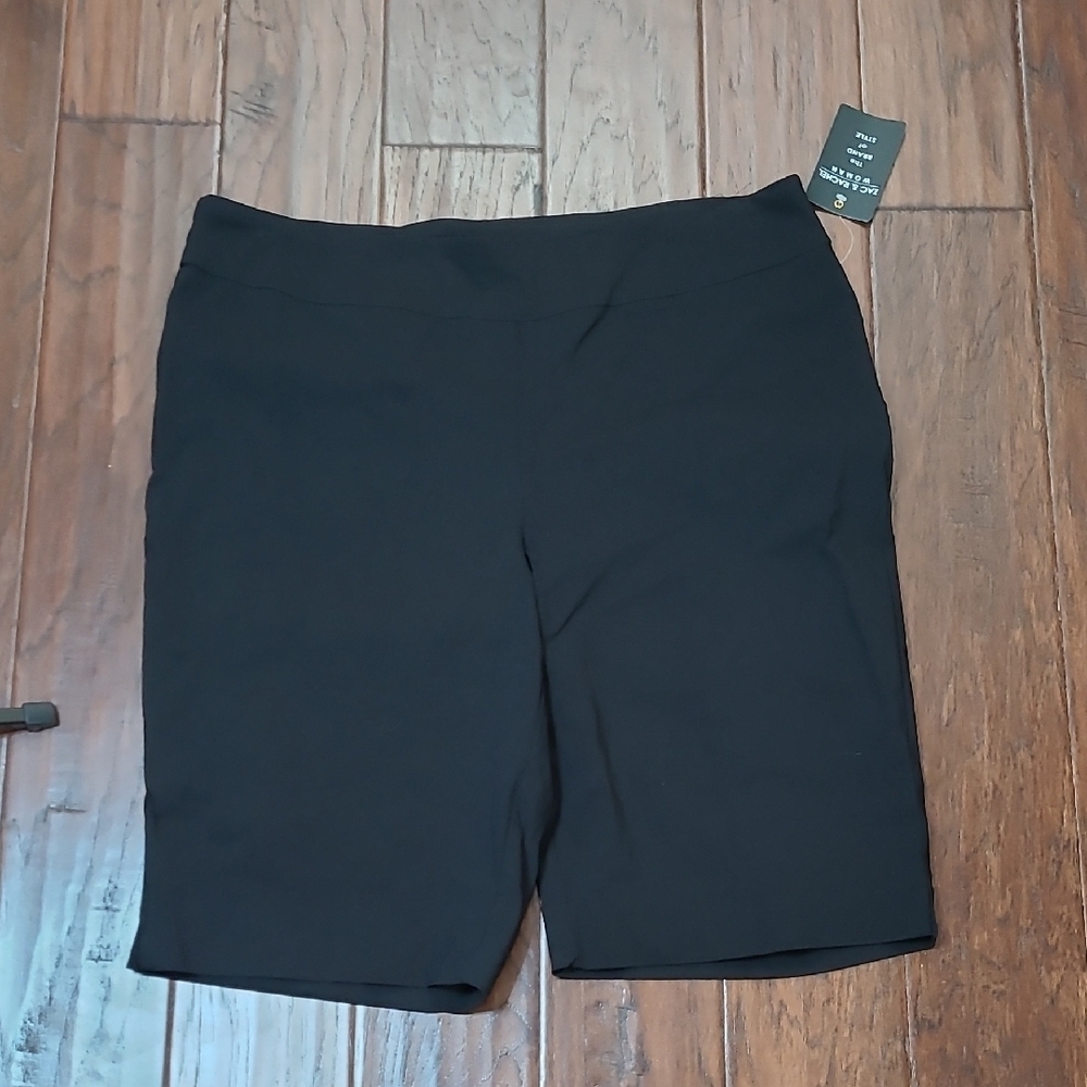 NWT Zac & Rachel Black Pullon Shorts size 18W